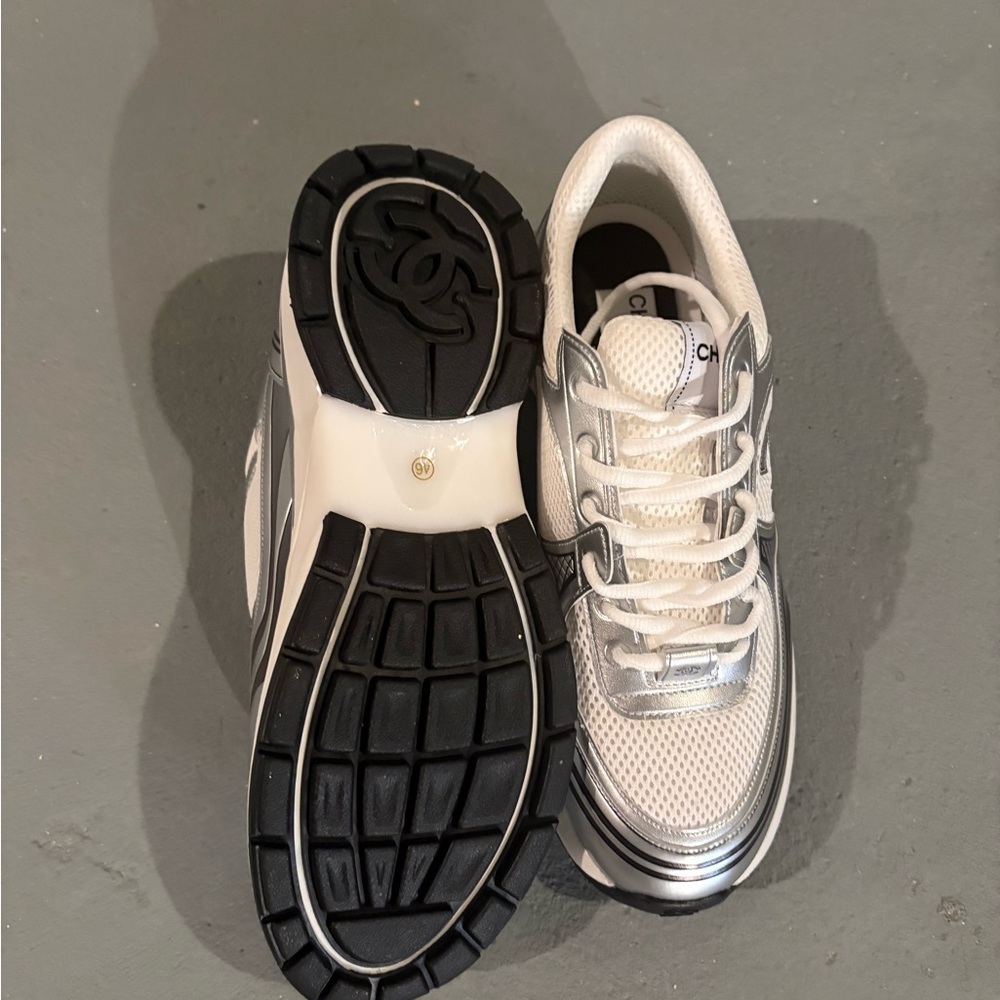 CHANEL Men’s Silver and White Sneakers Size 12 - Picture 4 of 5